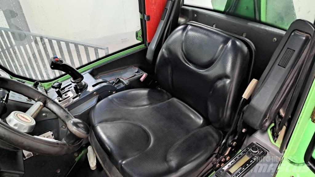 Avant 750 Skid steer loderler