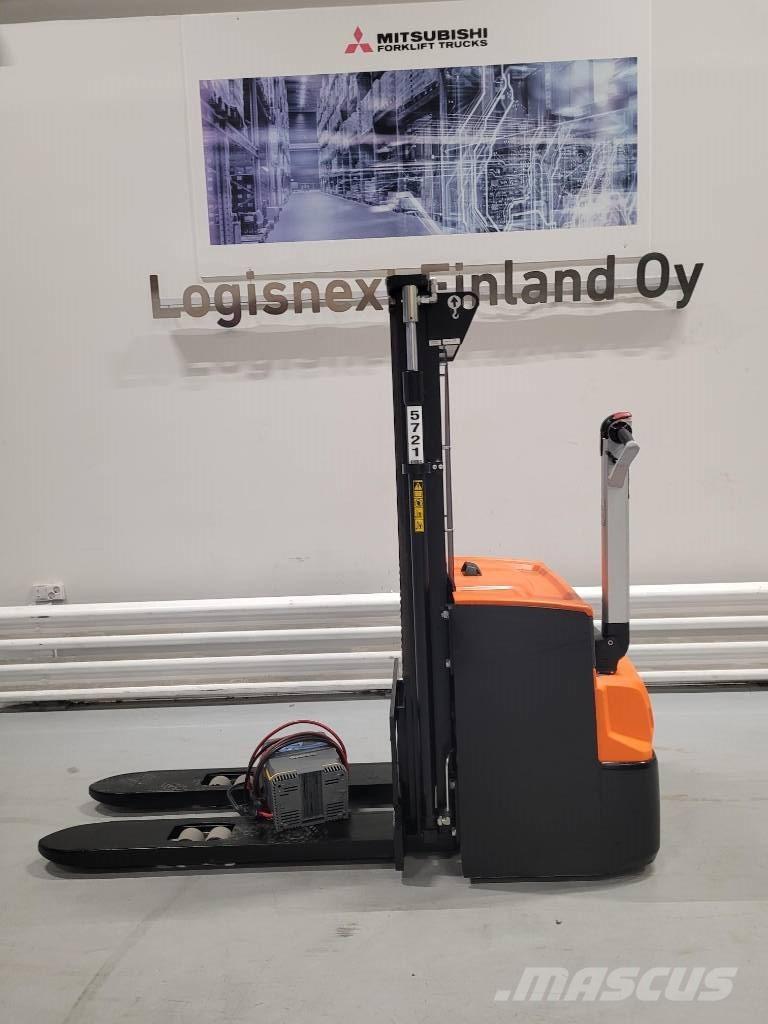 Rocla SWS 16 Yaya kumandali istif makinasi