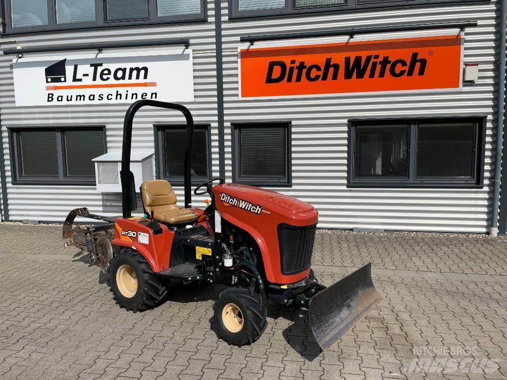 Ditch Witch RT 30 Kanal kazma makinasi