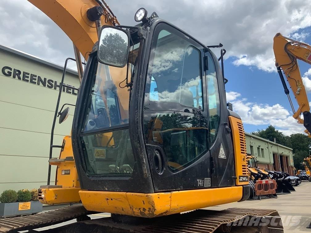 JCB JZ 141 LC Paletli ekskavatörler