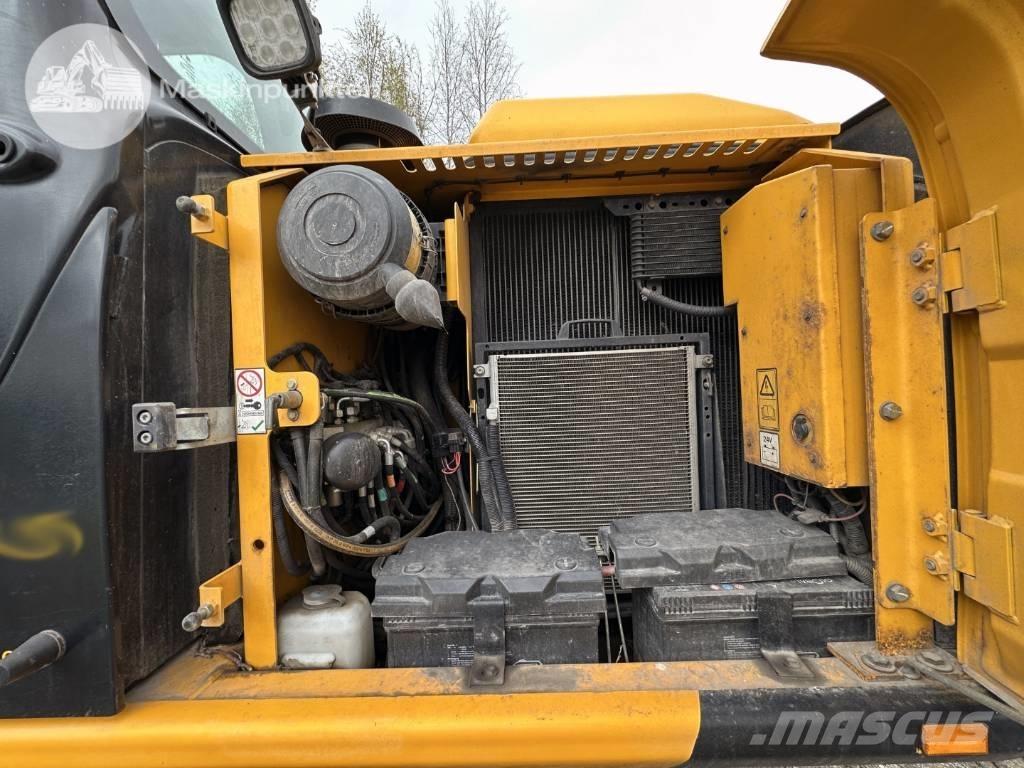 JCB JS 145 W Lastik tekerli ekskavatörler