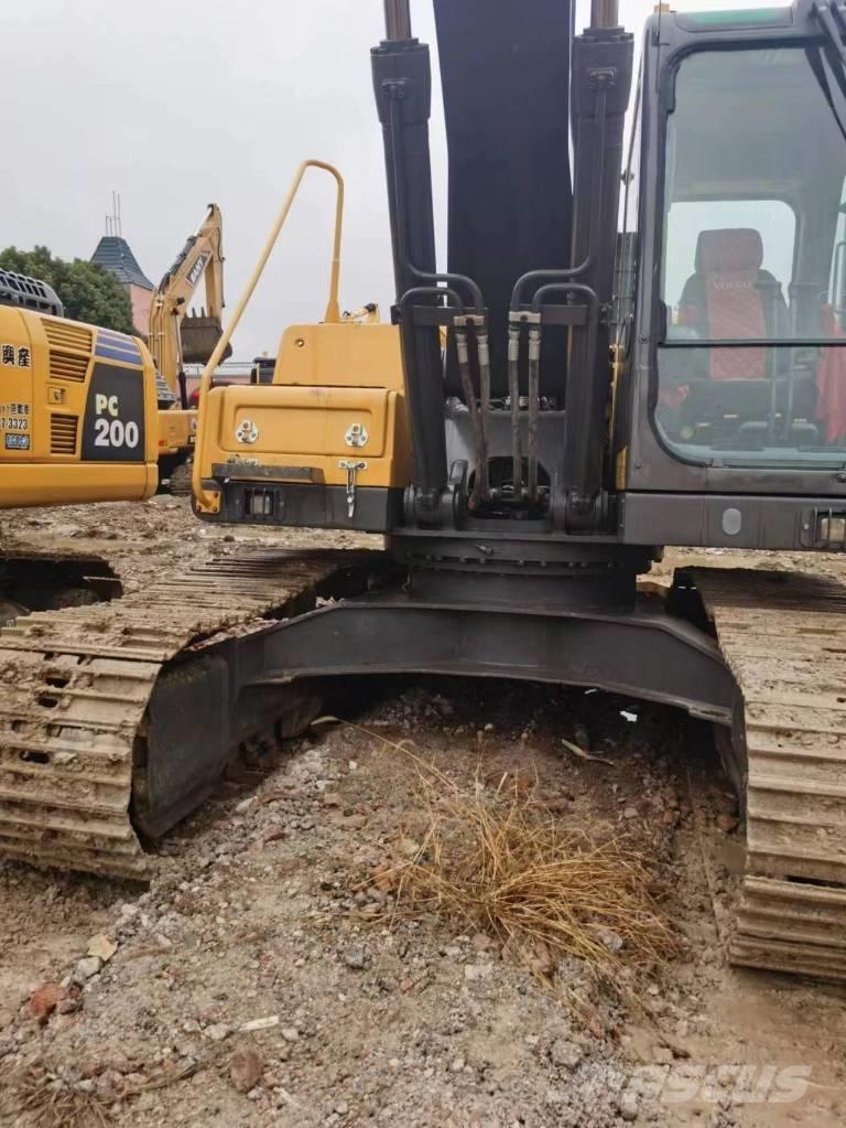 Volvo EC 210 DL Paletli ekskavatörler