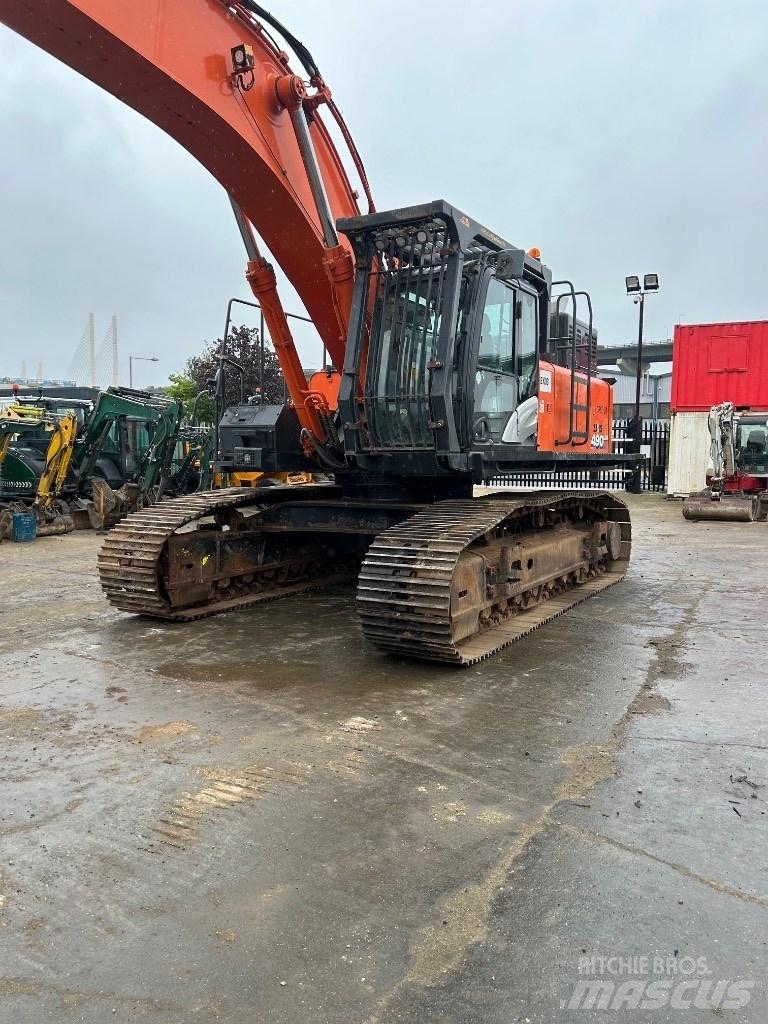 Hitachi 490 Paletli ekskavatörler