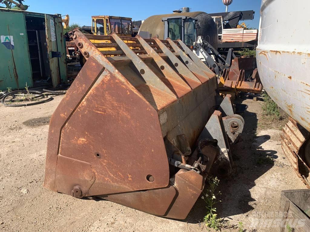 Liebherr L 538 Tekerlekli yükleyiciler