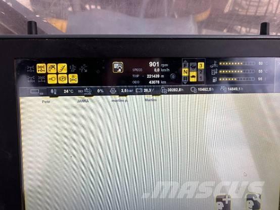 Ponsse Buffalo 8W Tomruk yükleyici traktörler