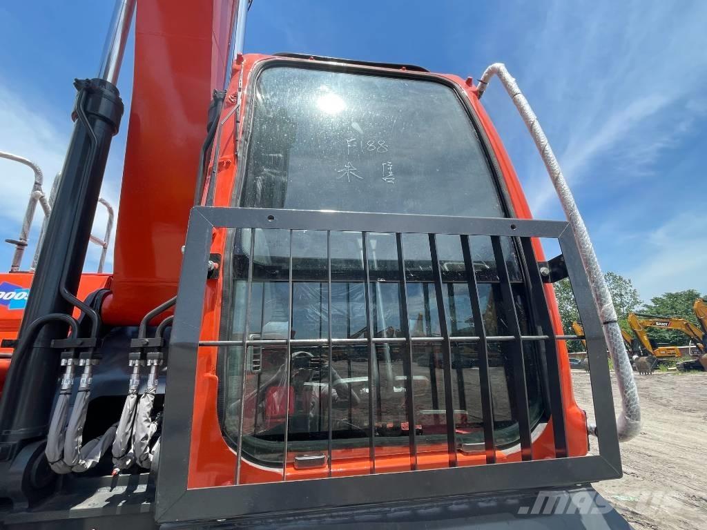 Doosan DX 300 Paletli ekskavatörler