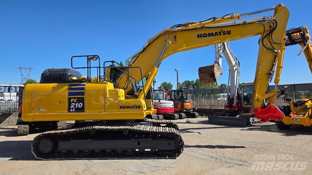 Komatsu PC 210 LC-11 Paletli ekskavatörler