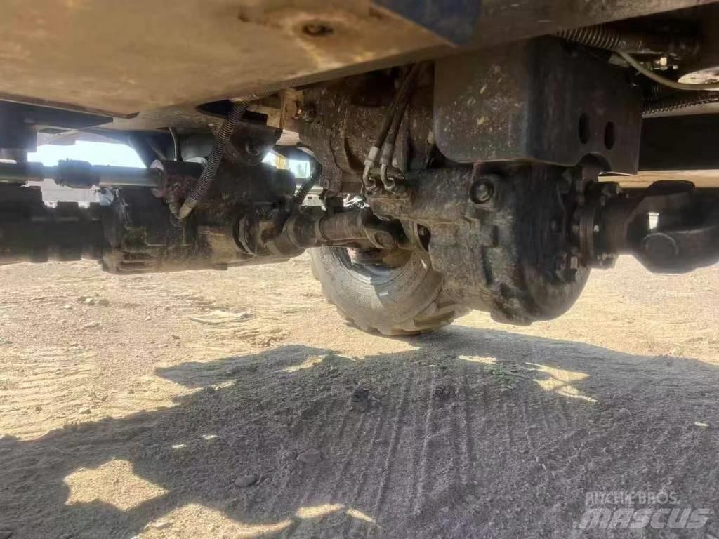 Doosan DX60W Lastik tekerli ekskavatörler
