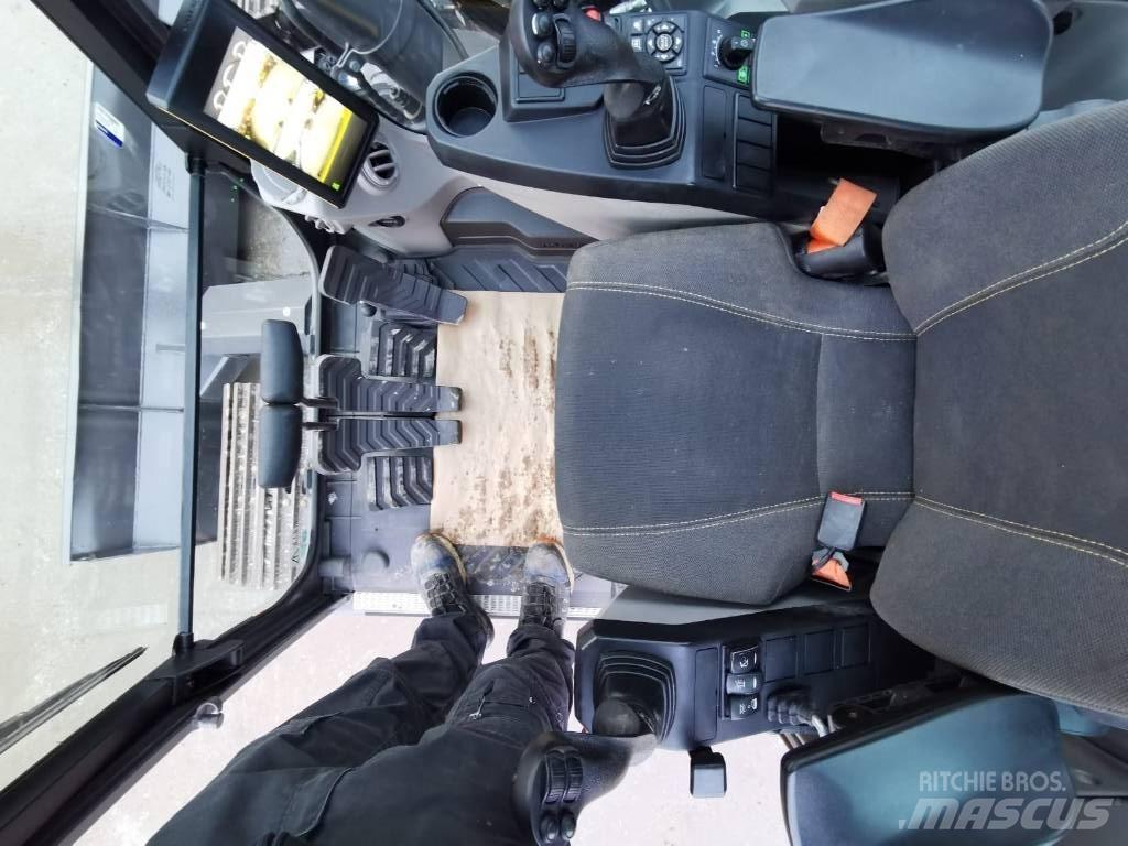 Volvo ECR145EL Paletli ekskavatörler