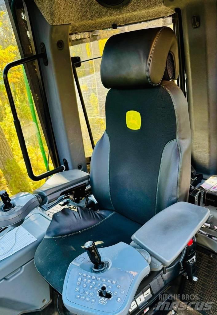 John Deere 1010G Tomruk yükleyici traktörler