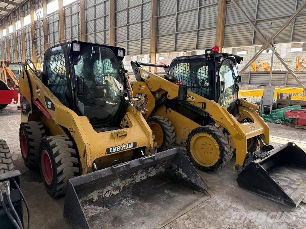 CAT 246C and 262D Skid steer loderler