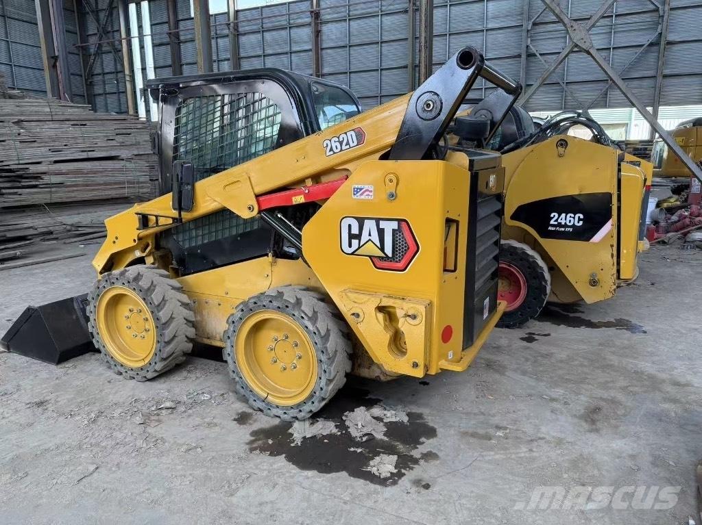 CAT 246C and 262D Skid steer loderler