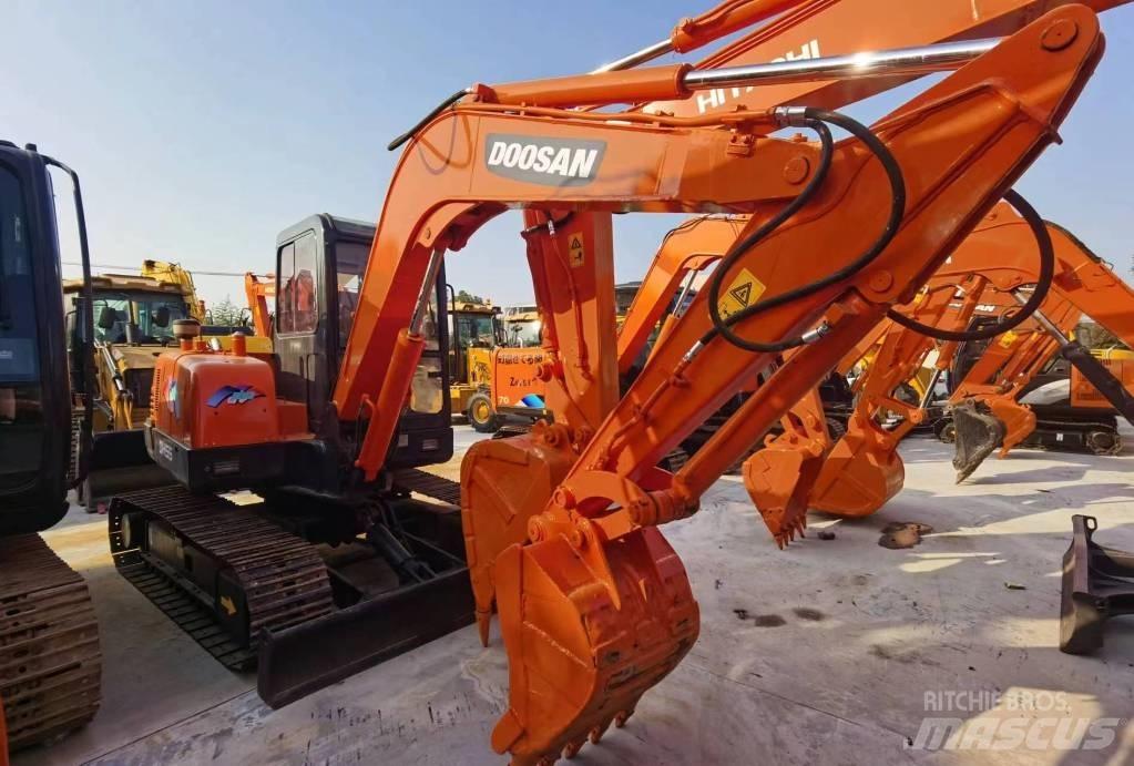 Doosan DH55 Paletli ekskavatörler
