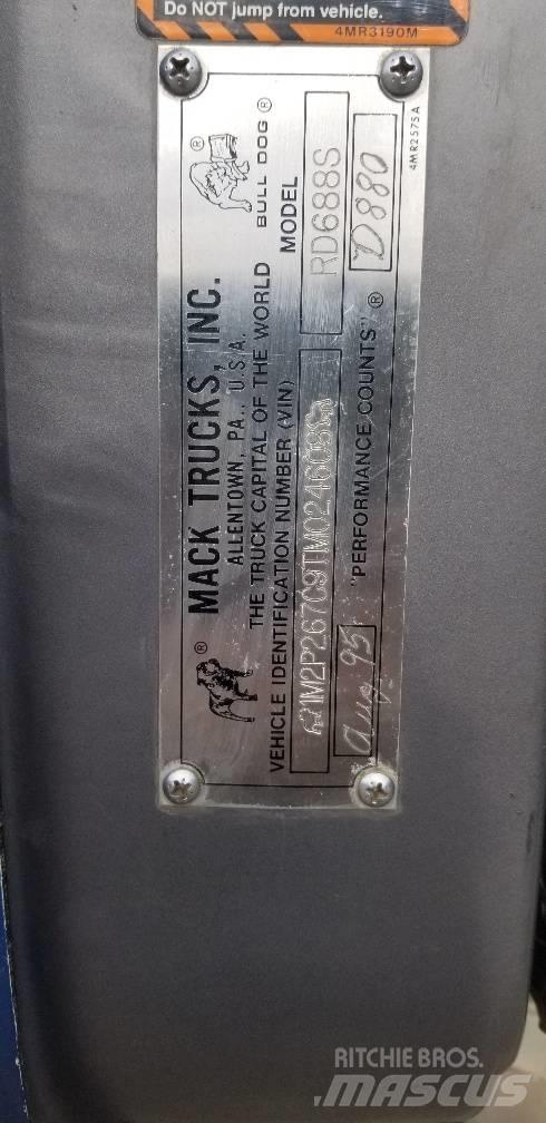 Mack RD 688 S Damperli kamyonlar