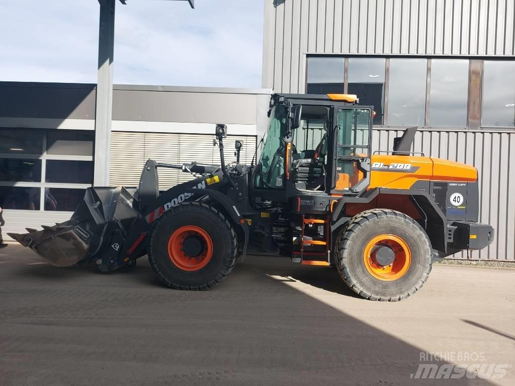 Develon DL 200-7 Tekerlekli yükleyiciler