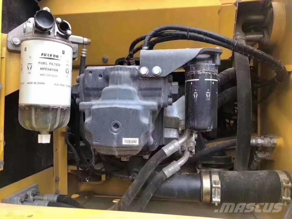 Komatsu PC 240 Paletli ekskavatörler