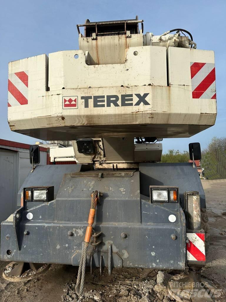 Terex A 600 Arazi Tipi Vinçler (RT)