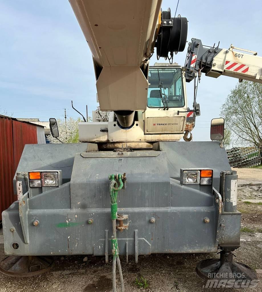Terex A 600 Arazi Tipi Vinçler (RT)