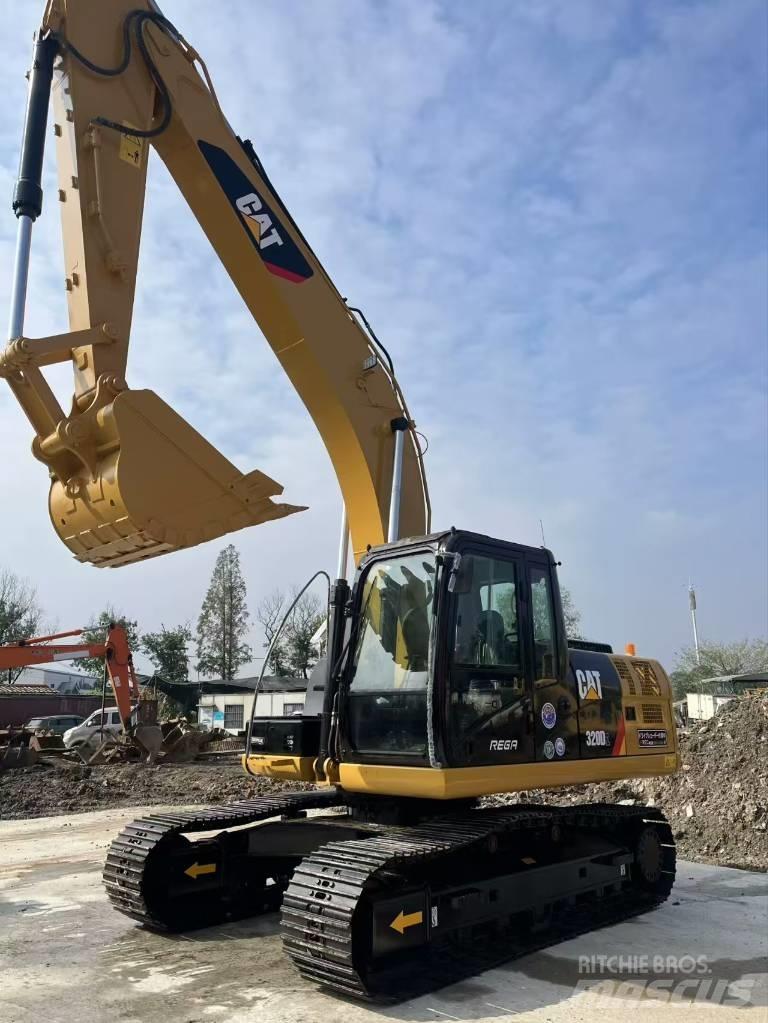 CAT 320 D Paletli ekskavatörler