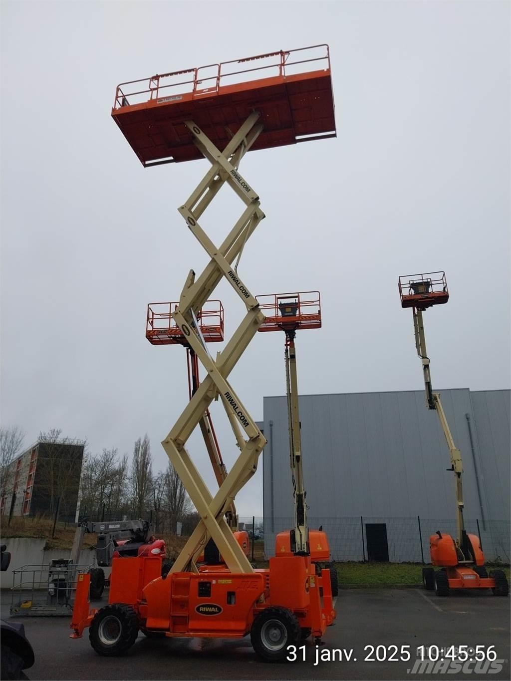 JLG 4394RT Makasli platformlar