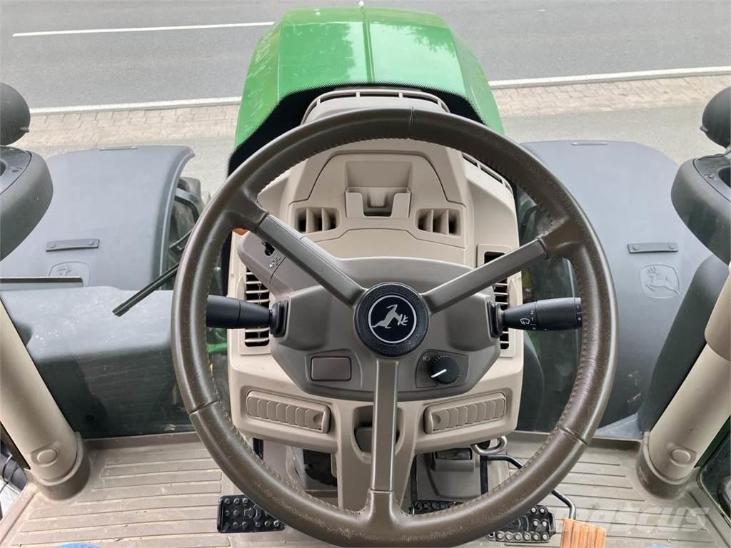 John Deere 6R 215 Traktörler