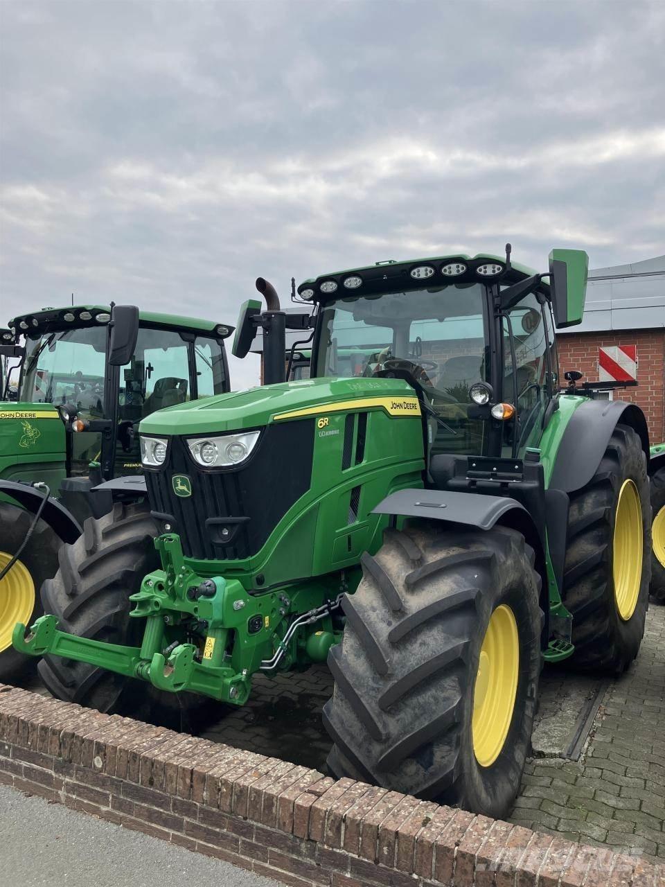 John Deere 6R 215 Traktörler