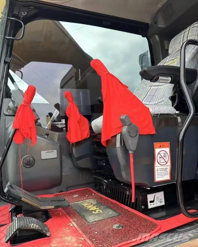 Sany SY 235 Paletli ekskavatörler