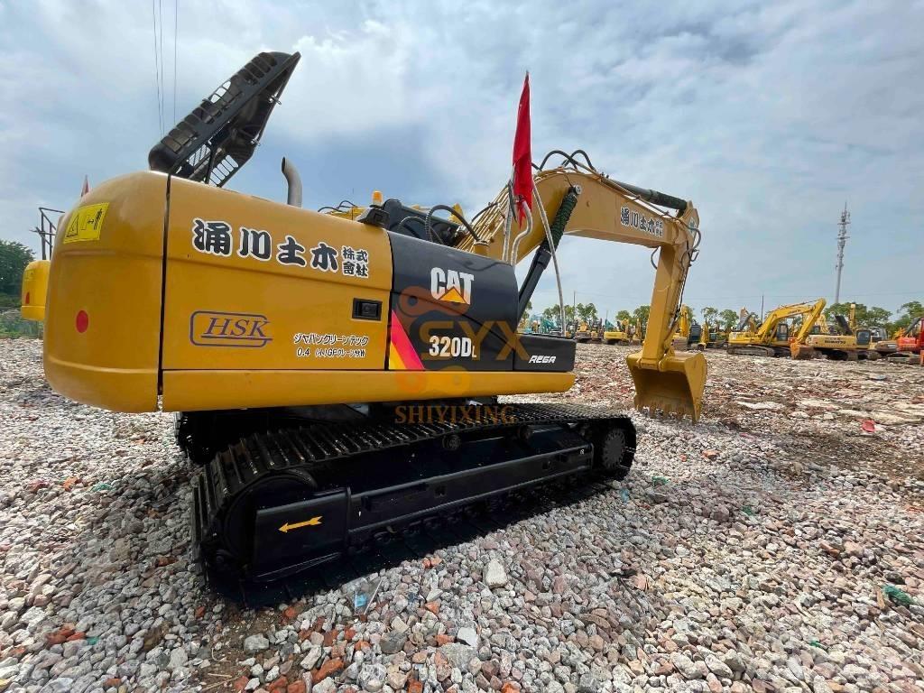 CAT 320 D Paletli ekskavatörler