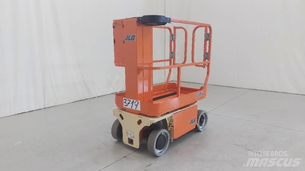JLG 1230 ES Makasli platformlar