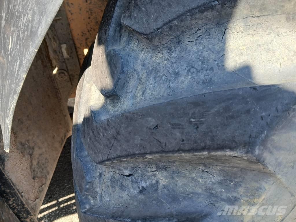 JCB 4 CX ProAEC Kazıcı yükleyiciler - beko loder