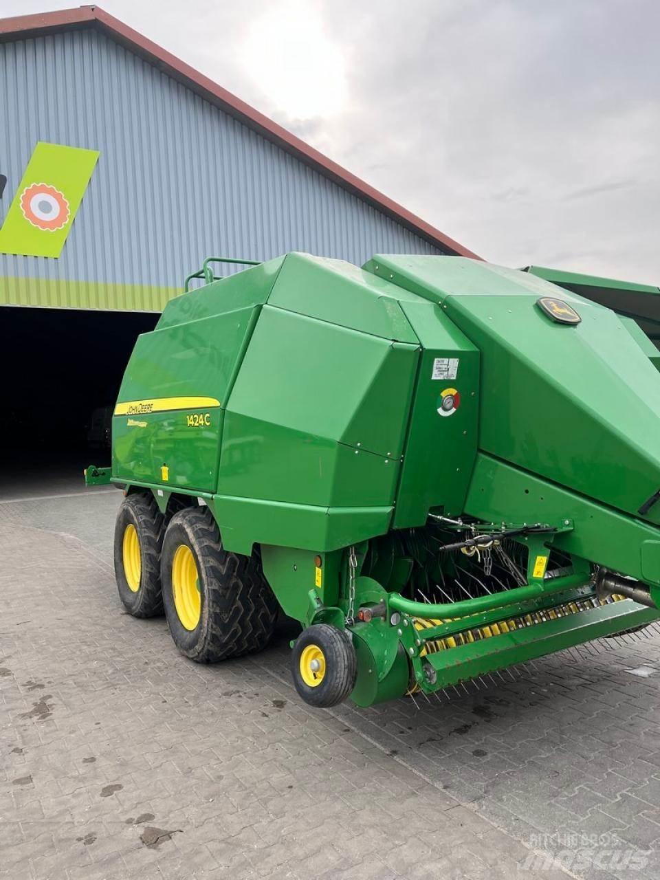 John Deere 1424 C Küp balya makinalari