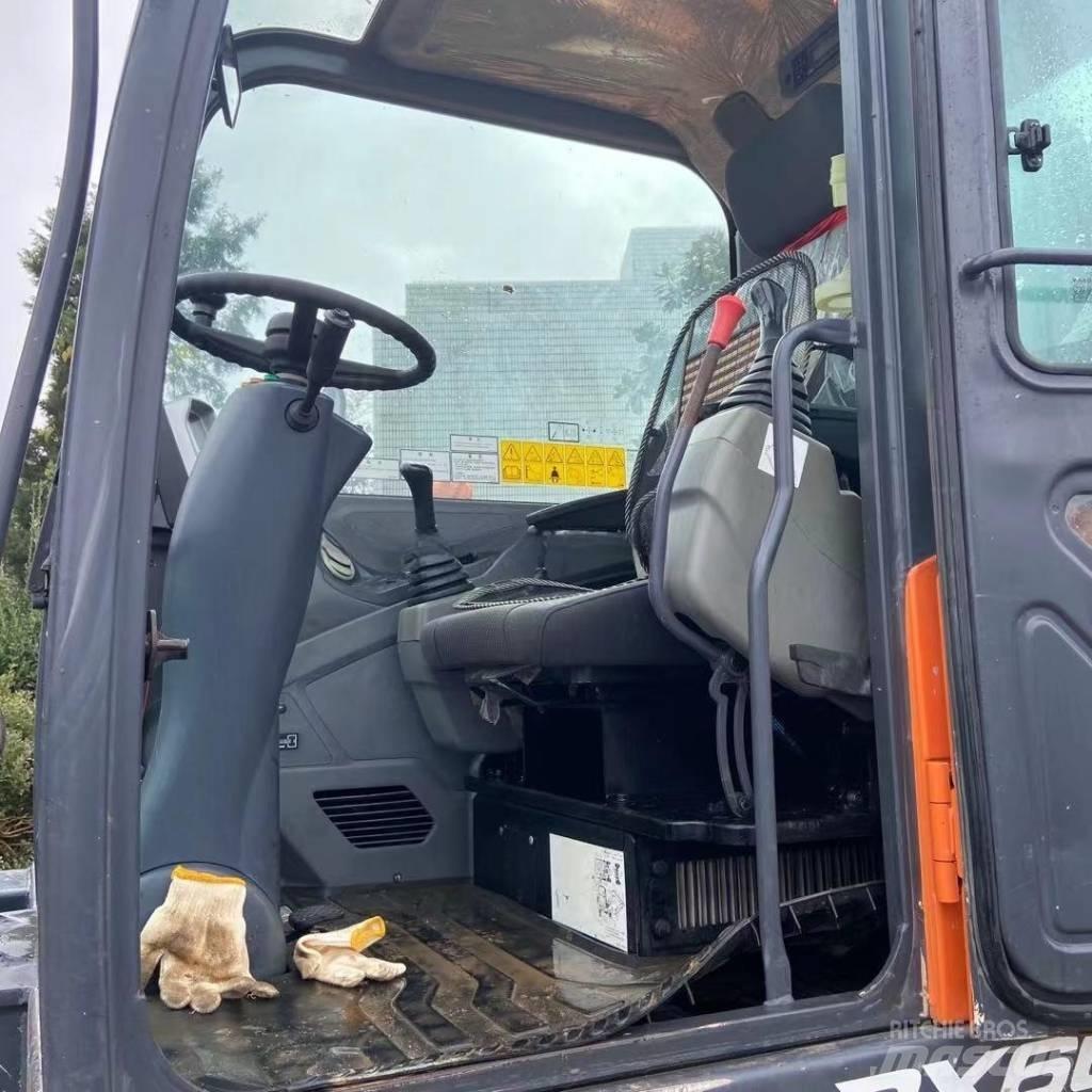 Doosan DX60W Lastik tekerli ekskavatörler