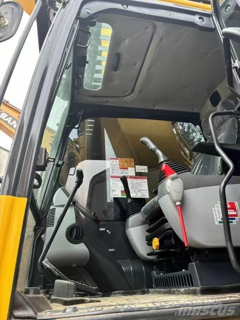 Komatsu 400-8 Paletli ekskavatörler