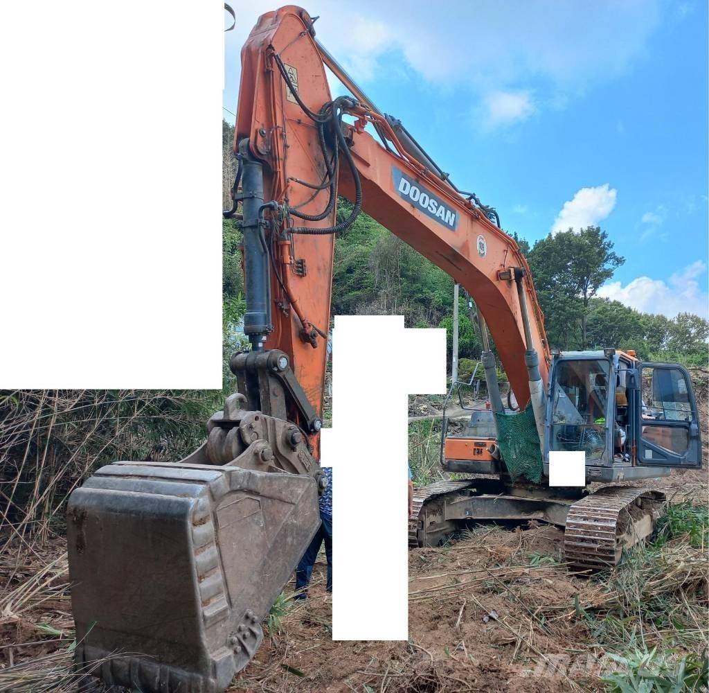 Doosan DX 300 LC-5 Paletli ekskavatörler