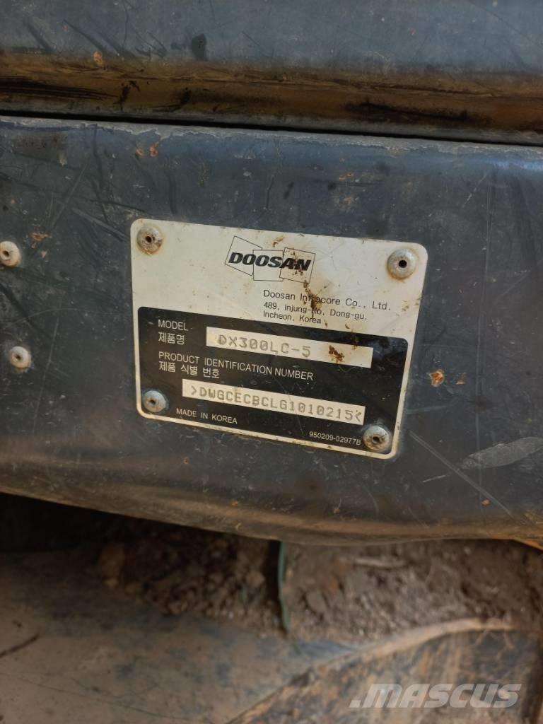 Doosan DX 300 LC-5 Paletli ekskavatörler