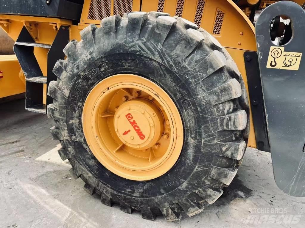 XCMG XS 223 J Tek tamburlu silindirler