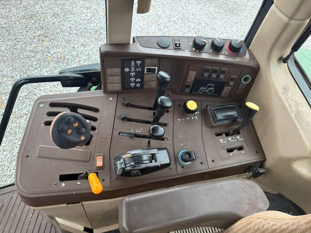 John Deere 6910 Traktörler