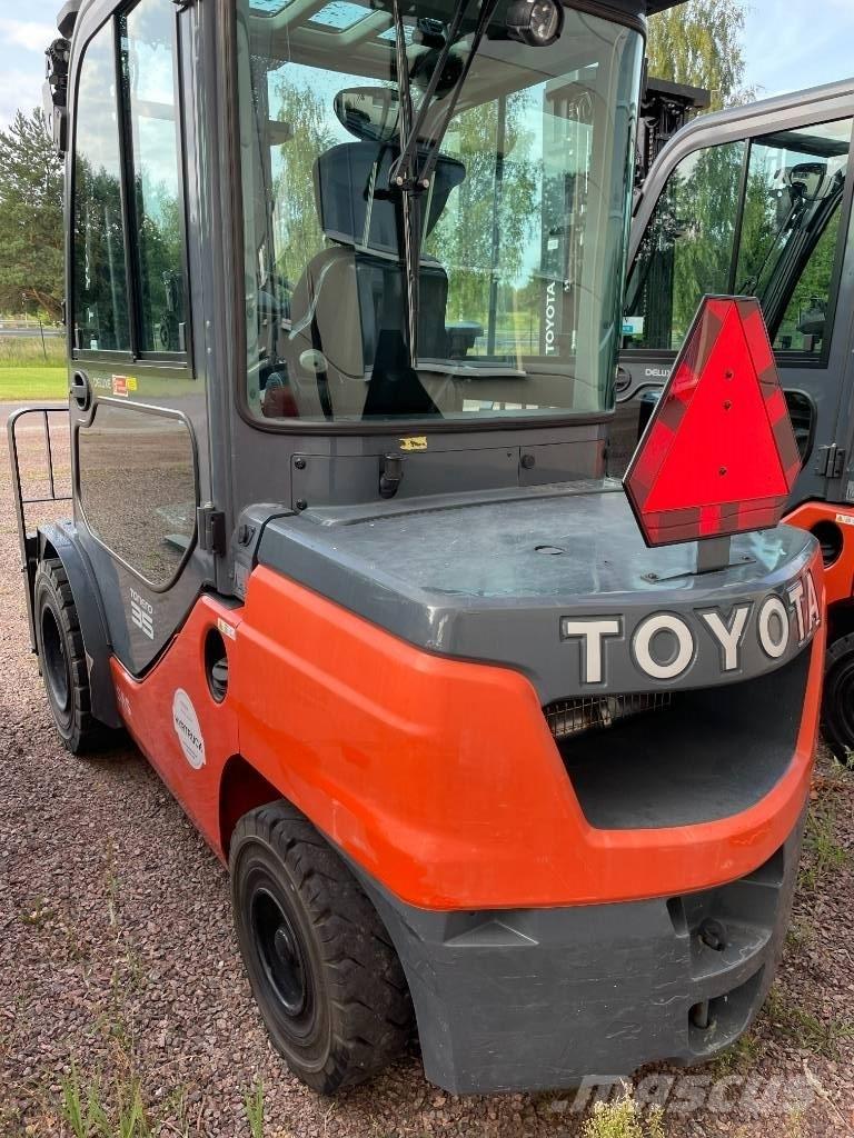 Toyota 52-8FDJF35 Dizel forkliftler