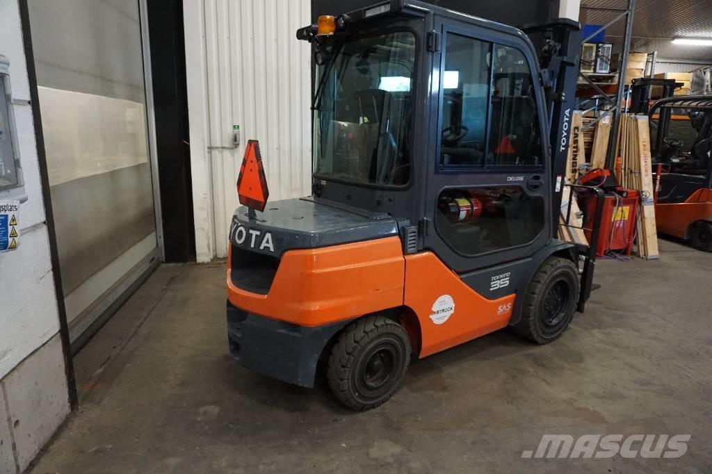 Toyota 52-8FDJF35 Dizel forkliftler