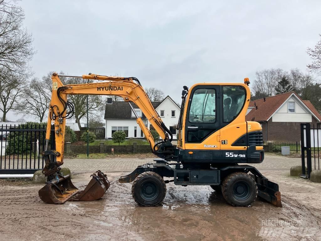 Hyundai 55W-9A Lastik tekerli ekskavatörler