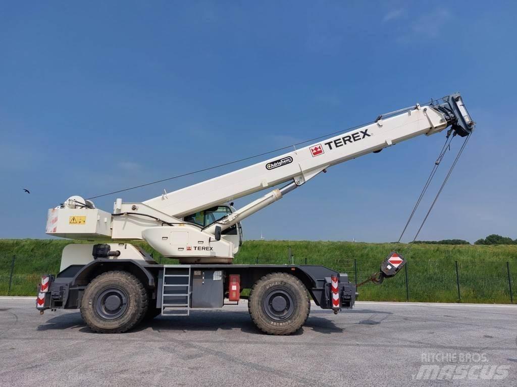 Terex Quadstar1065 Arazi Tipi Vinçler (RT)