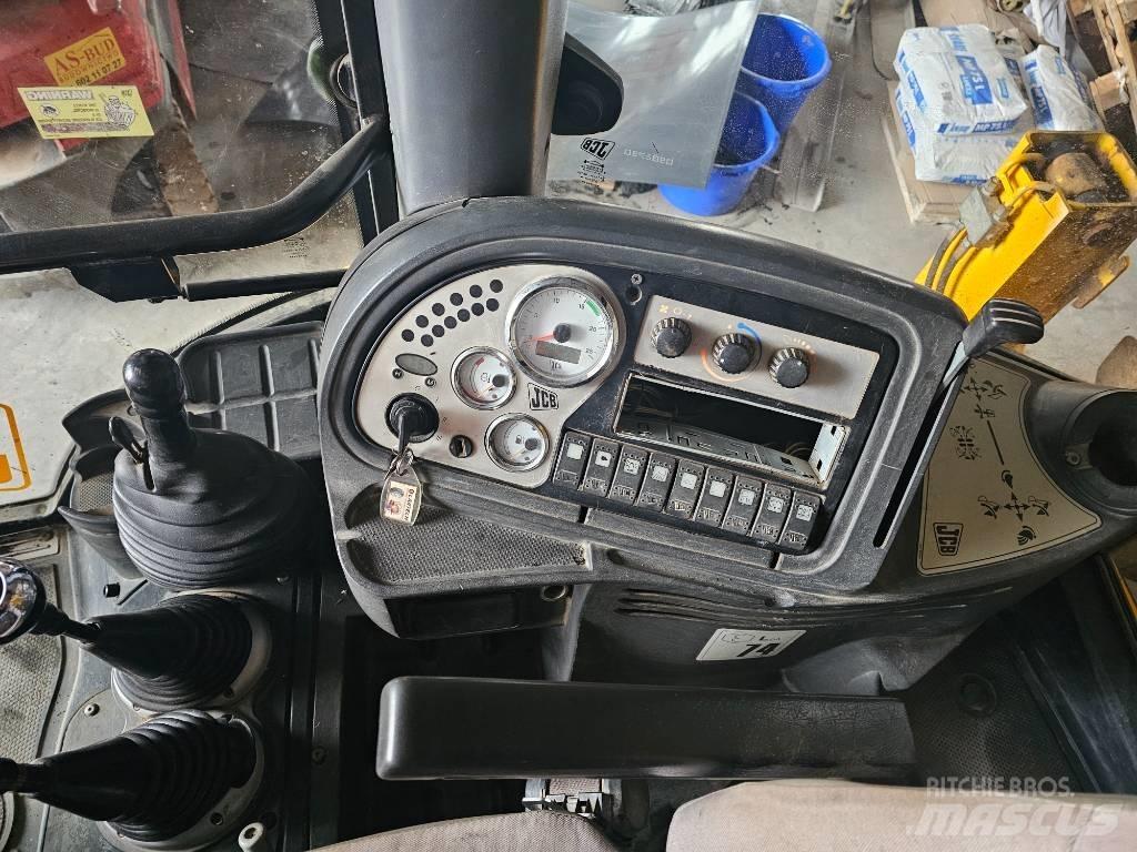 JCB 4 CX Kazıcı yükleyiciler - beko loder