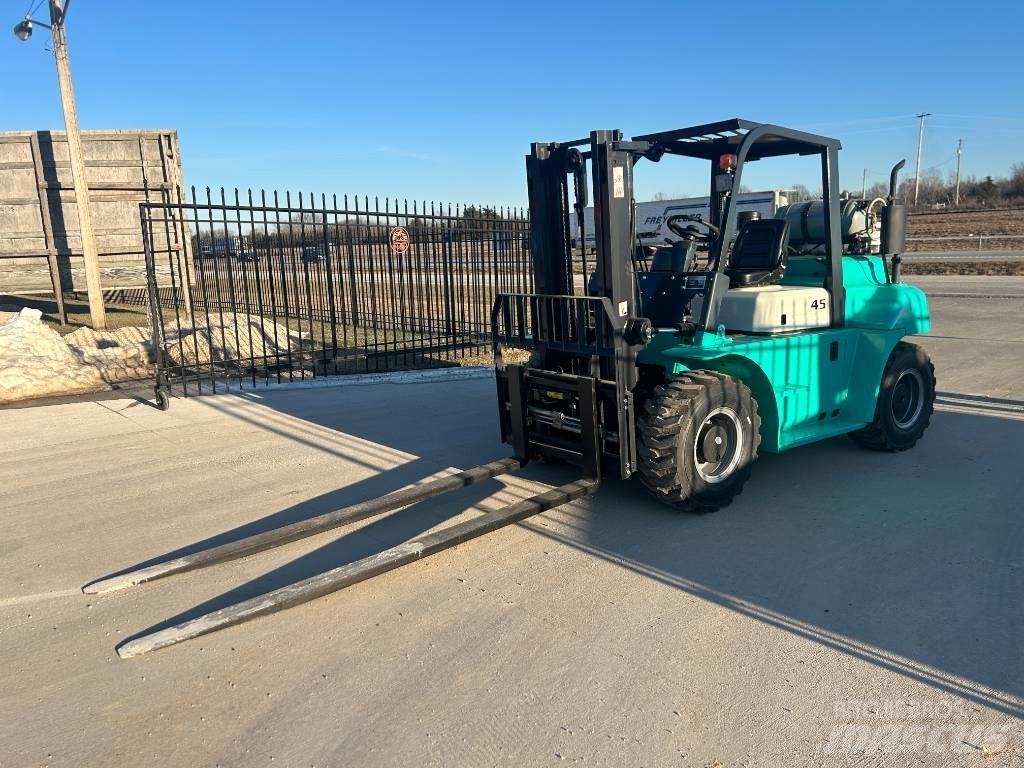 Rippa 4.5 Ton Arazi tipi forklift