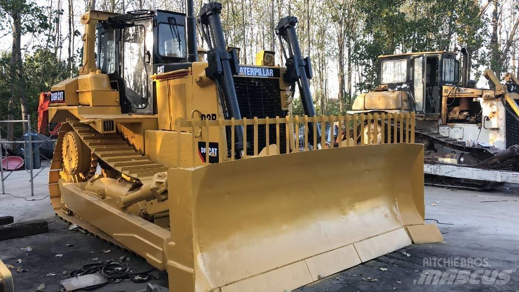 CAT D8R Paletli dozerler