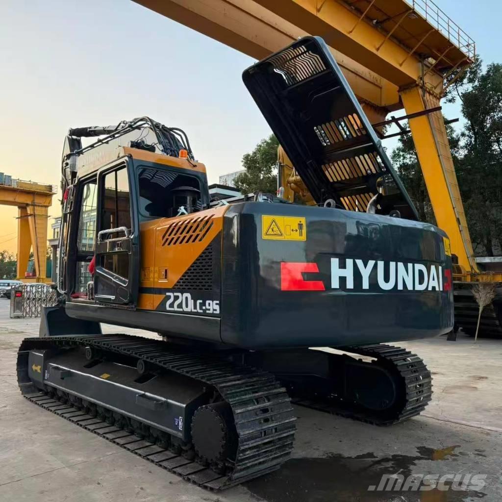 Hyundai R220LC-9S Paletli ekskavatörler