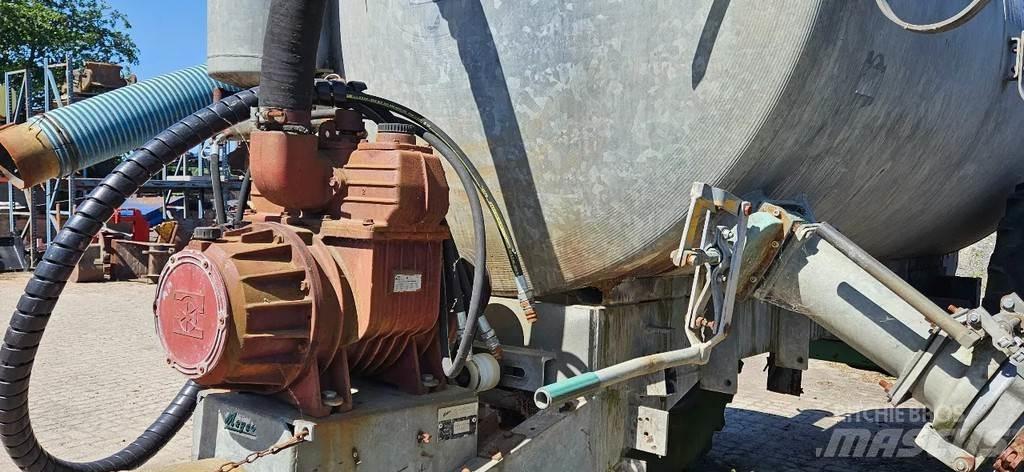 Jako MEYCO V 6700 Sivi gübre ve ilaç tankerleri