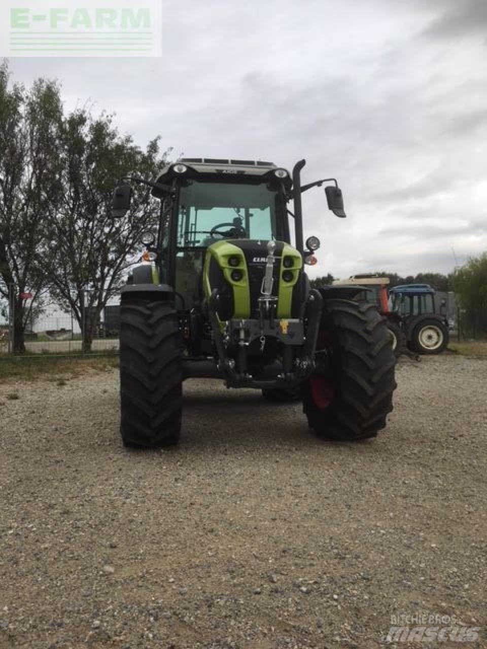 CLAAS axos 240 Traktörler