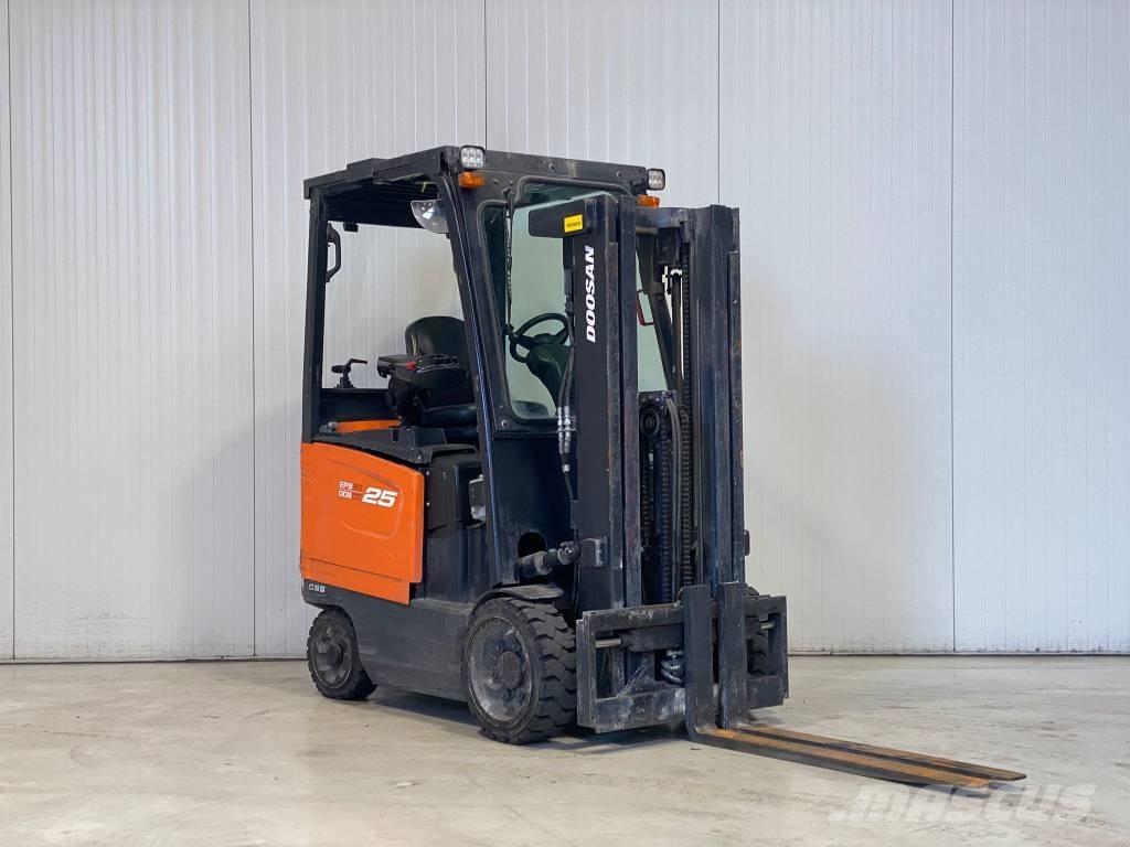 Doosan BC25S-7 Elektrikli forkliftler