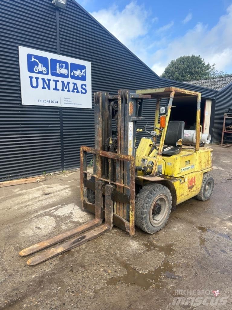 Mitsubishi FG 30 LPG'li forkliftler
