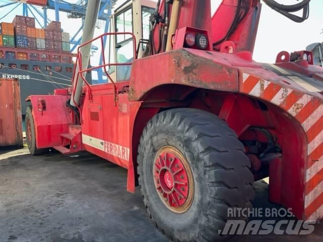 CVS Ferrari F365.5 Konteyner istifleyiciler - reach stacker